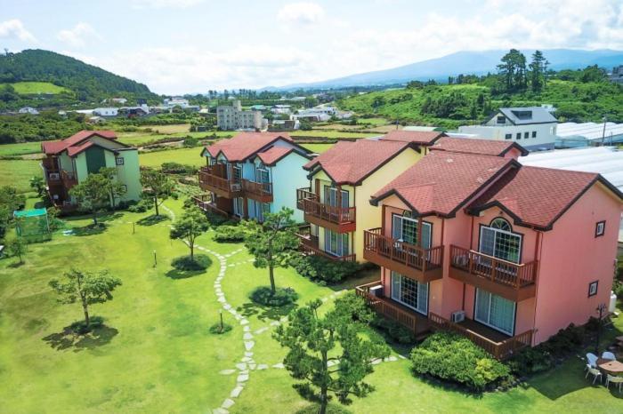 Jeju Time-Travel Pension Екстер'єр фото